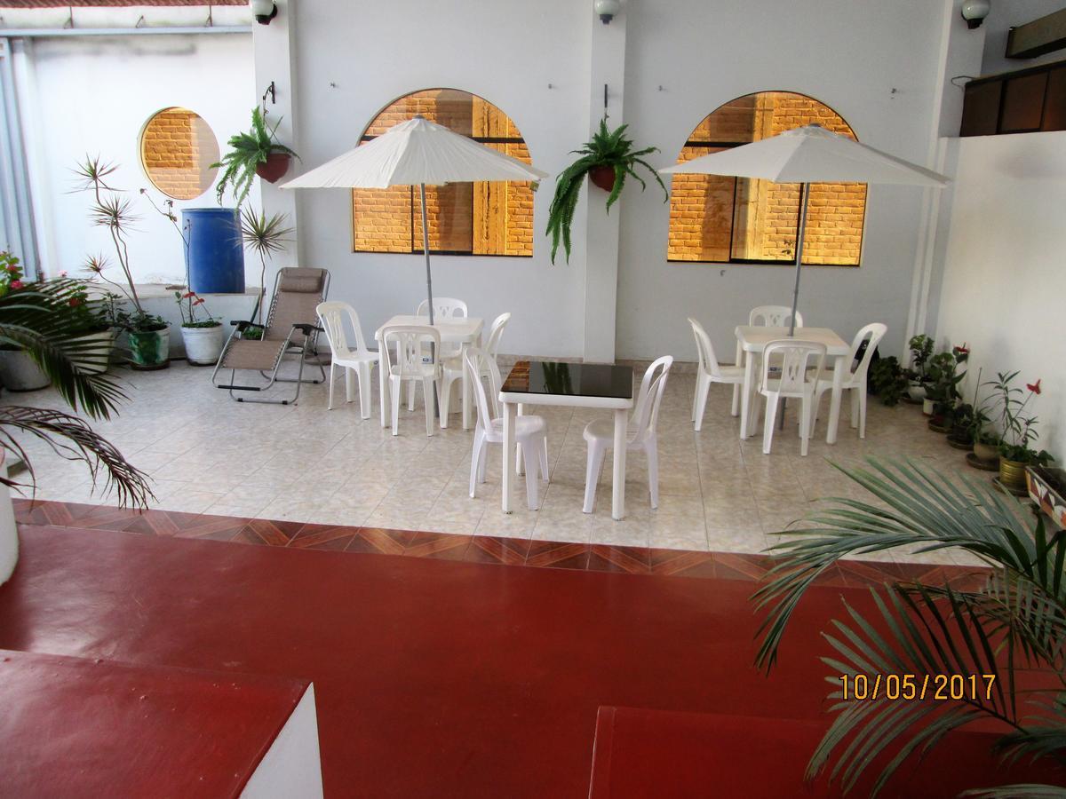 Hostal Caprichos Huacho Ngoại thất bức ảnh