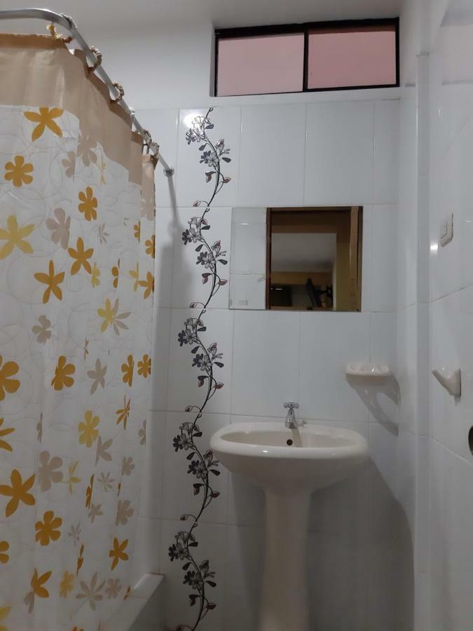 Hostal Caprichos Huacho Ngoại thất bức ảnh